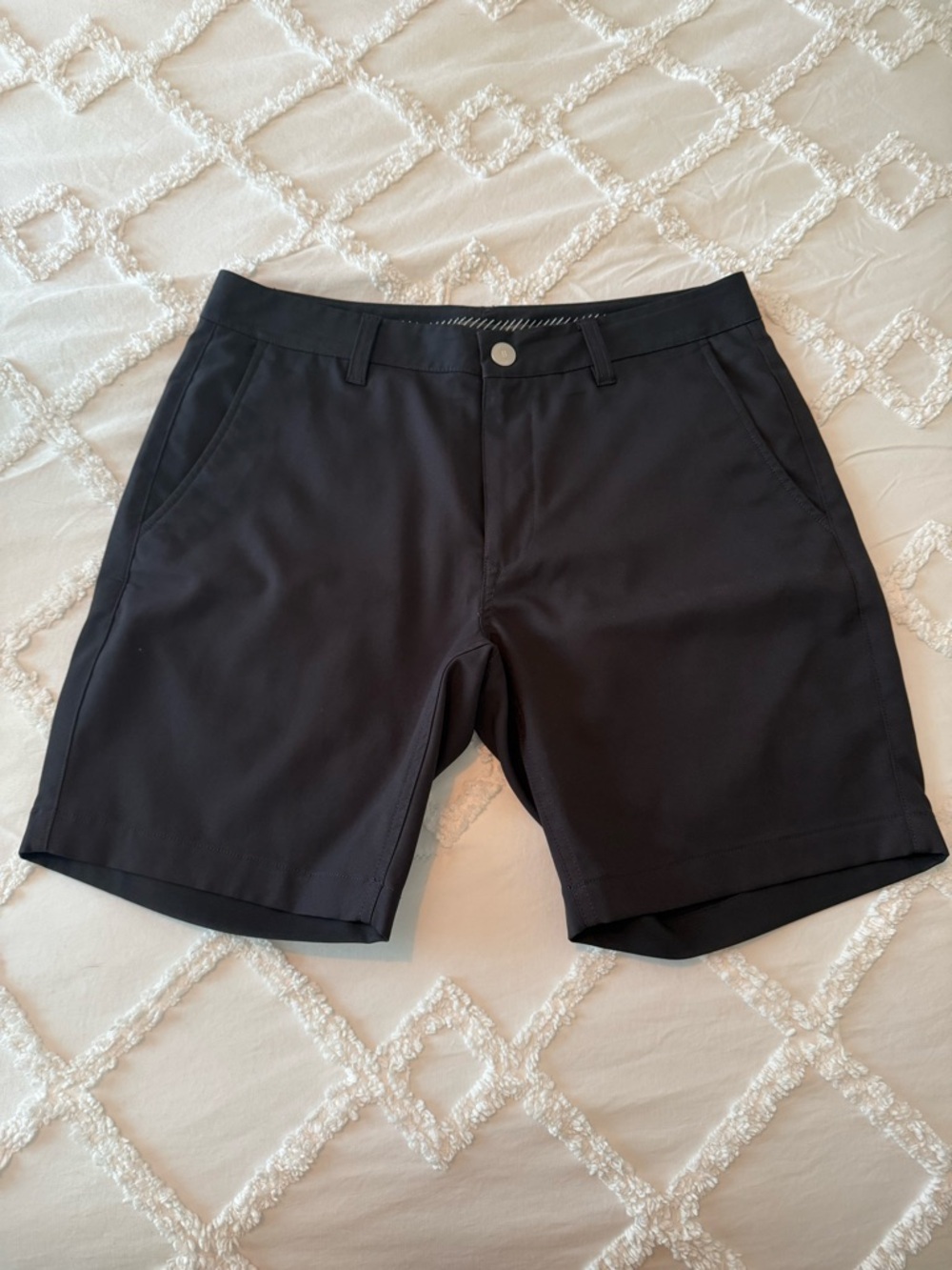 Bonobos Black Flat-Front Golf Shorts size 31 8” inseam